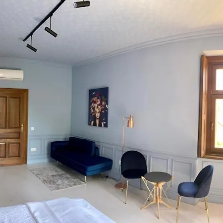 Апартаменты Segesdy *