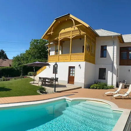 Apartment Segesdy Balatonalmadi