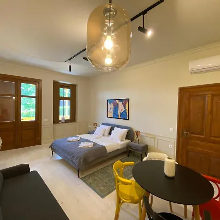 Segesdy Balatonalmadi