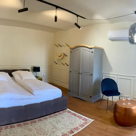 Apartment Segesdy *