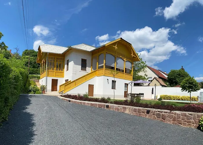 Apartament Segesdy *