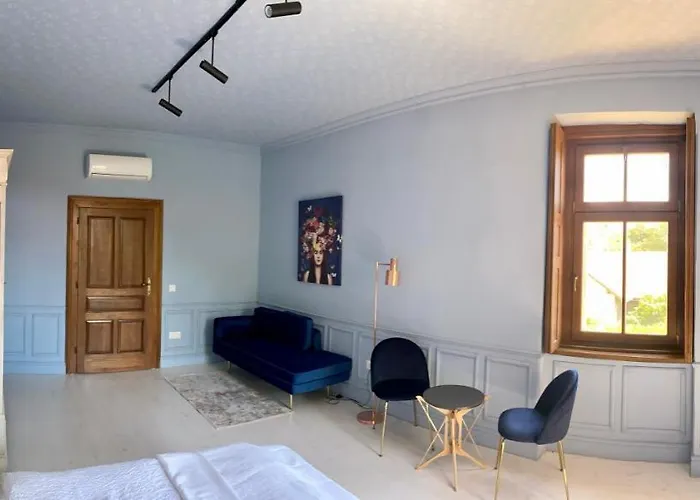 Apartament Segesdy *
